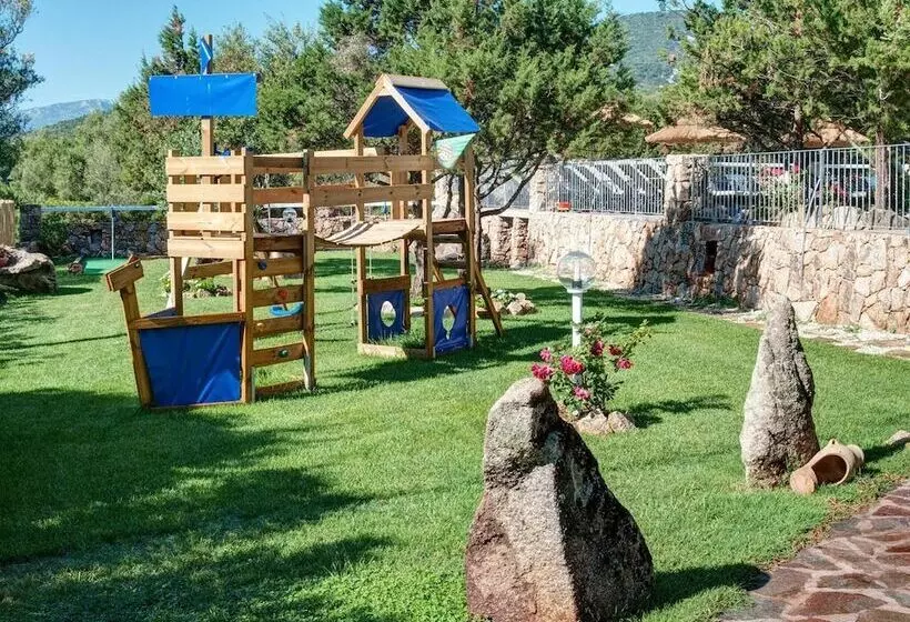 هتل I Ginepri