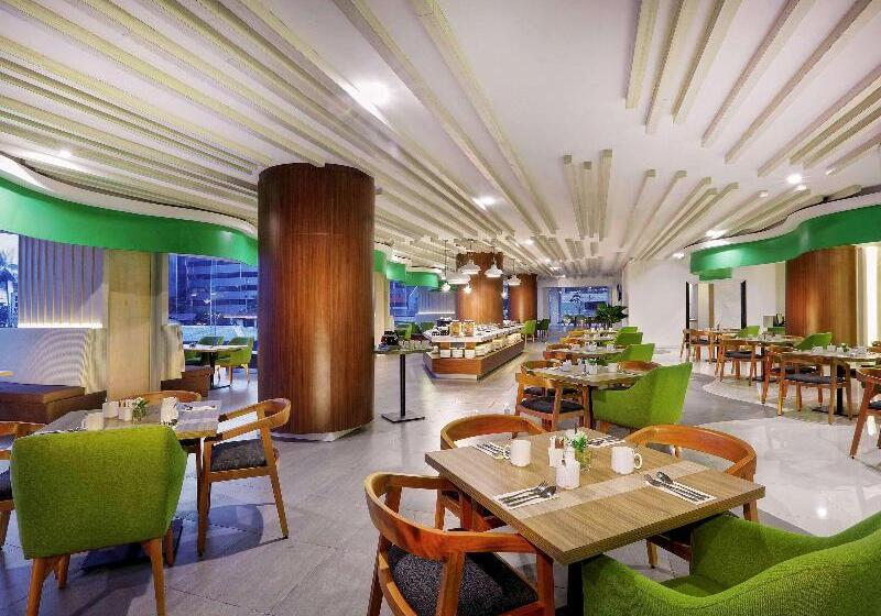 בית מלון כפרי Mercure Jayapura