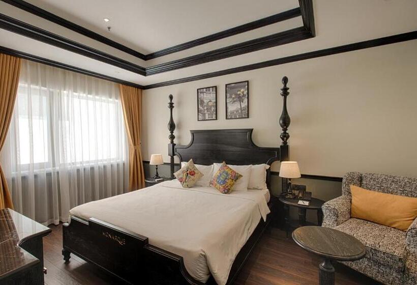 هتل Paracel Danang