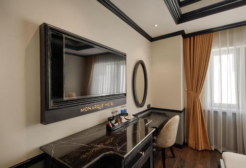 هتل Paracel Danang