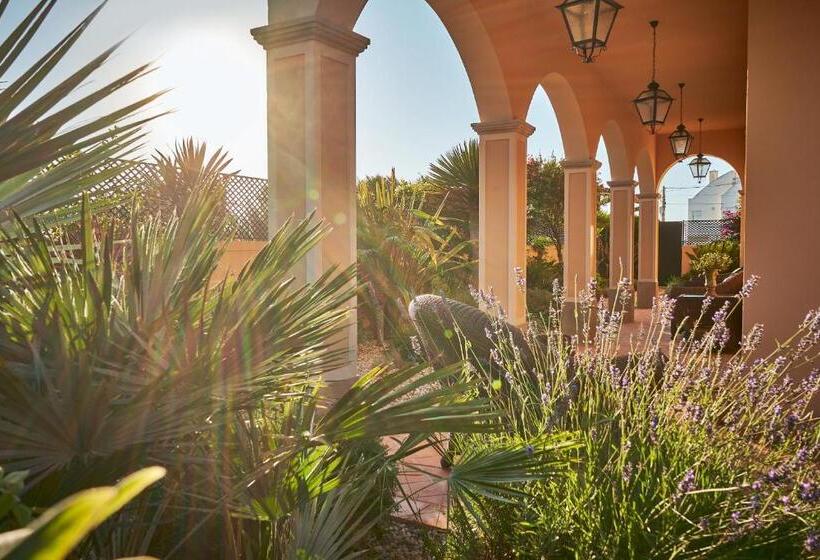 בית מלון כפרי Silver Coast Beach Residence