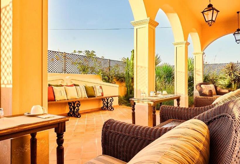 בית מלון כפרי Silver Coast Beach Residence