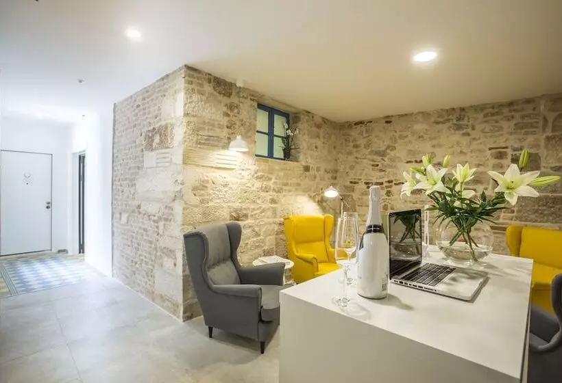 پانسیون Centro Di Centri Rooms