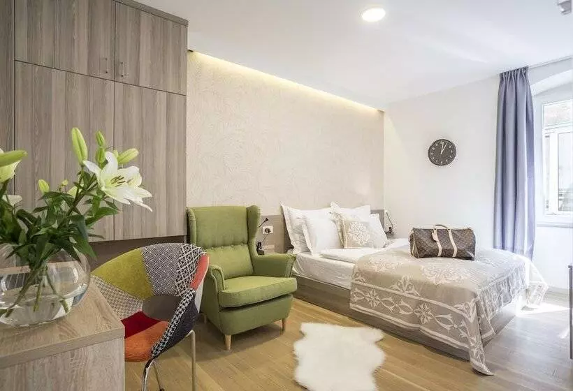 پانسیون Centro Di Centri Rooms