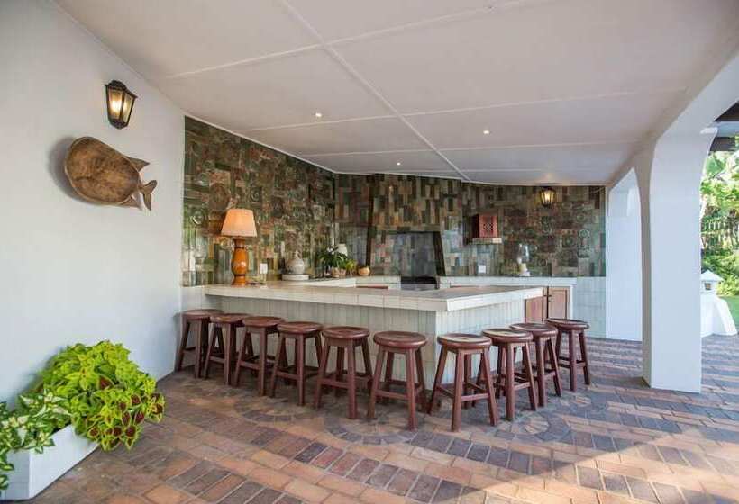 بنسيون Lalaria Lodge