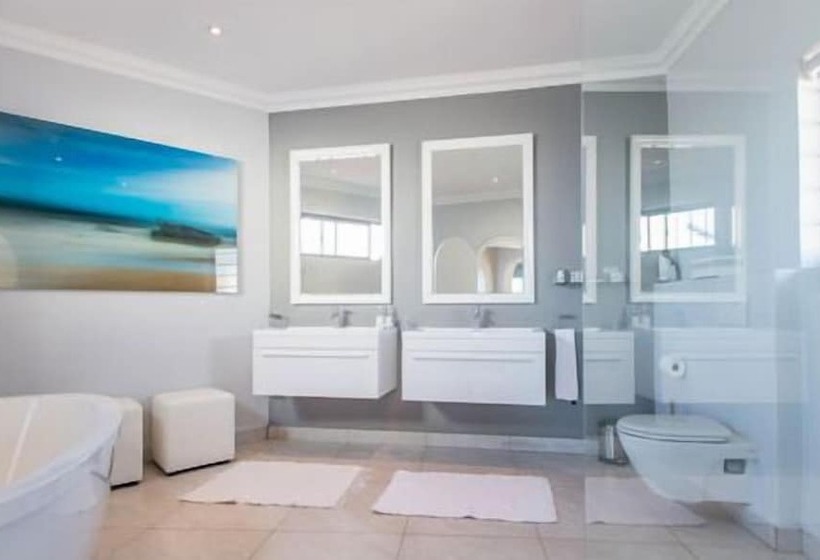 بنسيون Lalaria Lodge