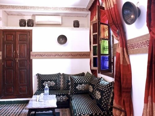 膳宿费 Palais Batha