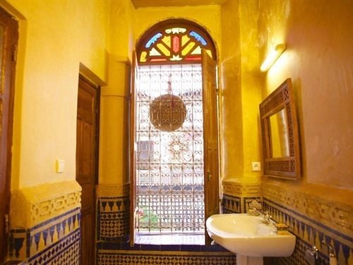 膳宿费 Palais Batha