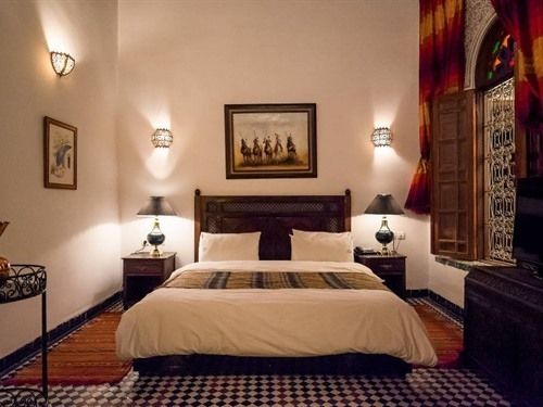 膳宿费 Palais Batha