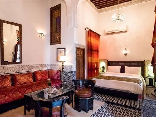 膳宿费 Palais Batha