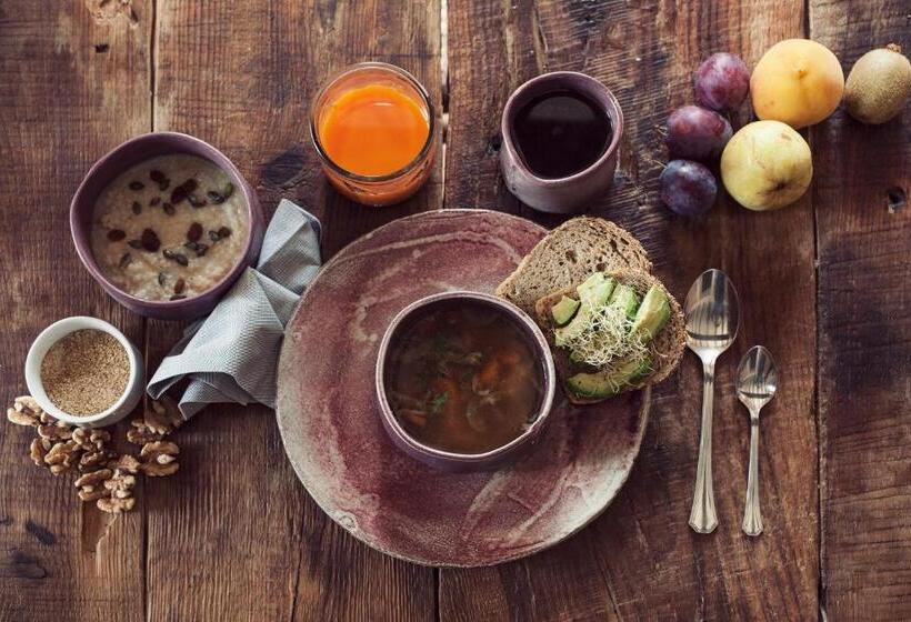 리조트 Masqi, The Energy House