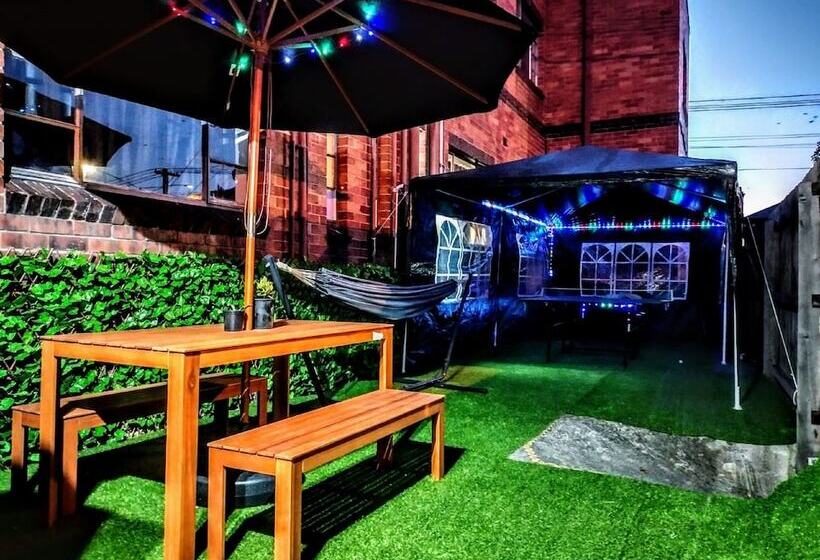 فندق صغير Richmond Private Rooms   151 Hoddle Homestay