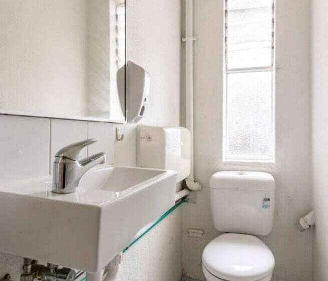 فندق صغير Richmond Private Rooms   151 Hoddle Homestay