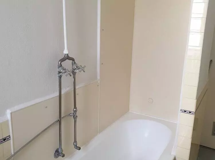 هاستل Richmond Private Rooms   151 Hoddle Homestay