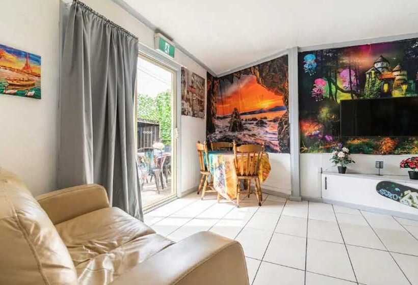 فندق صغير Richmond Private Rooms   151 Hoddle Homestay