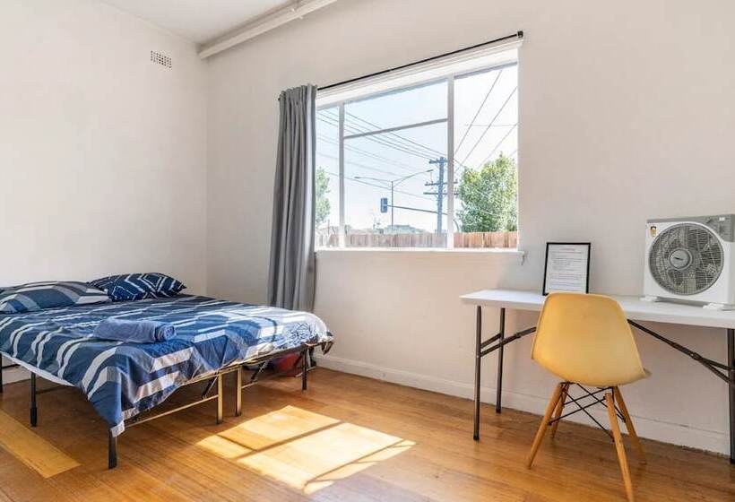 فندق صغير Richmond Private Rooms   151 Hoddle Homestay