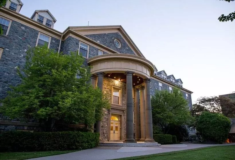 هاستل University Of King S College