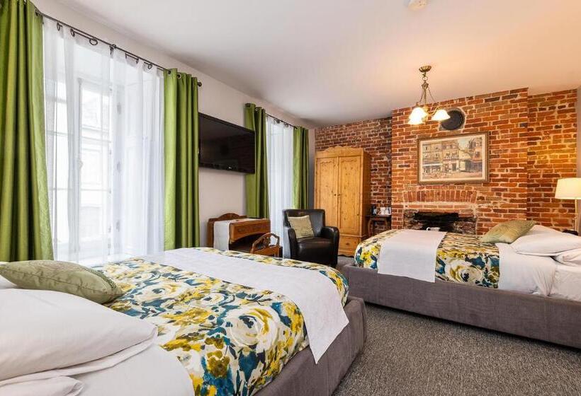 تختخواب و صبحانه Le Coureur Des Bois