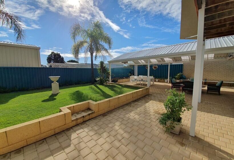 ベッドアンドブレックファースト Palm Beach Guest House