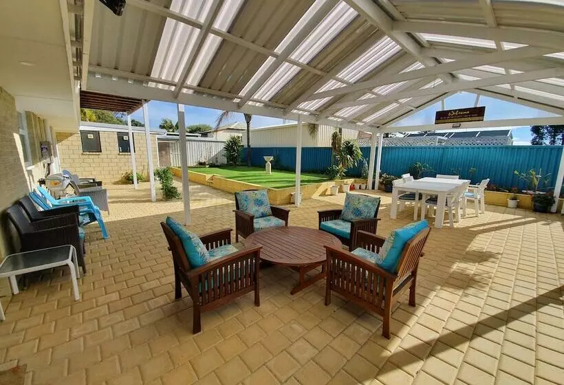 ベッドアンドブレックファースト Palm Beach Guest House