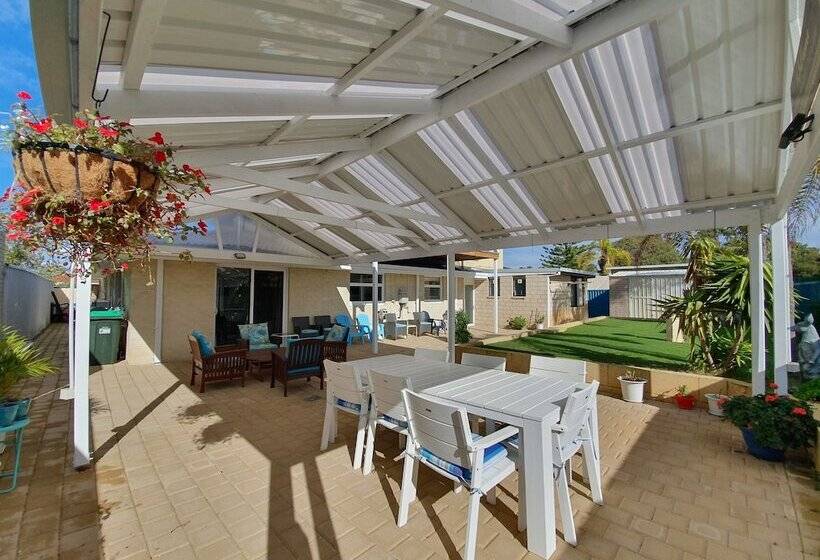 ベッドアンドブレックファースト Palm Beach Guest House