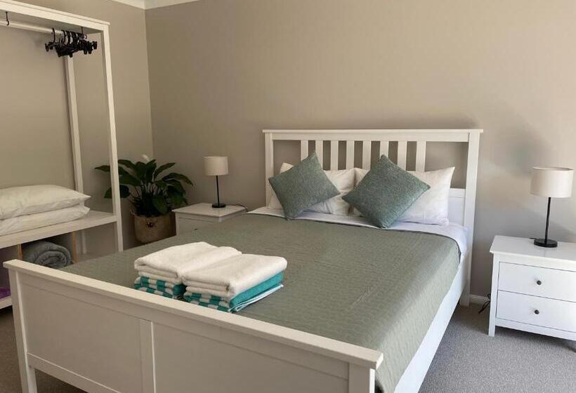 ベッドアンドブレックファースト The Hillside Retreat