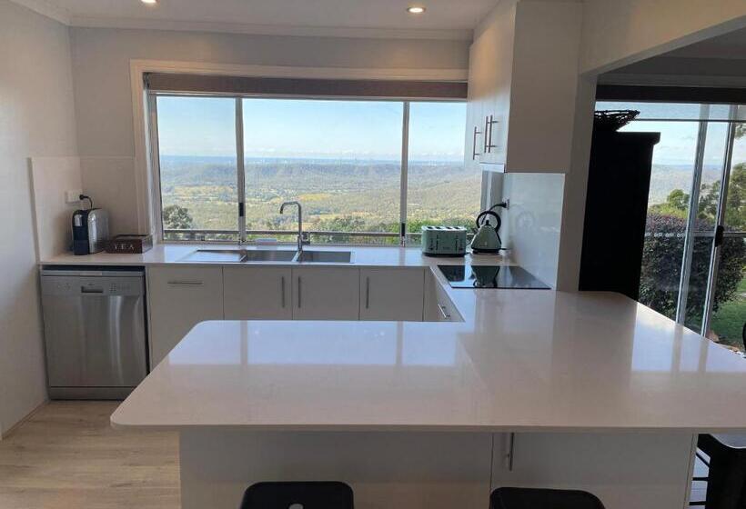 ベッドアンドブレックファースト The Hillside Retreat