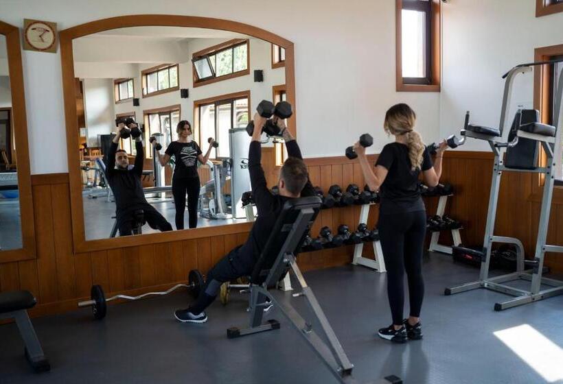 בית מלון כפרי Boutique Complex Trakiets