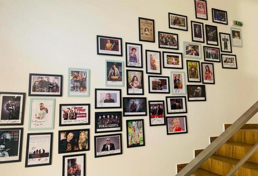 فندق Fox Rooms Apart