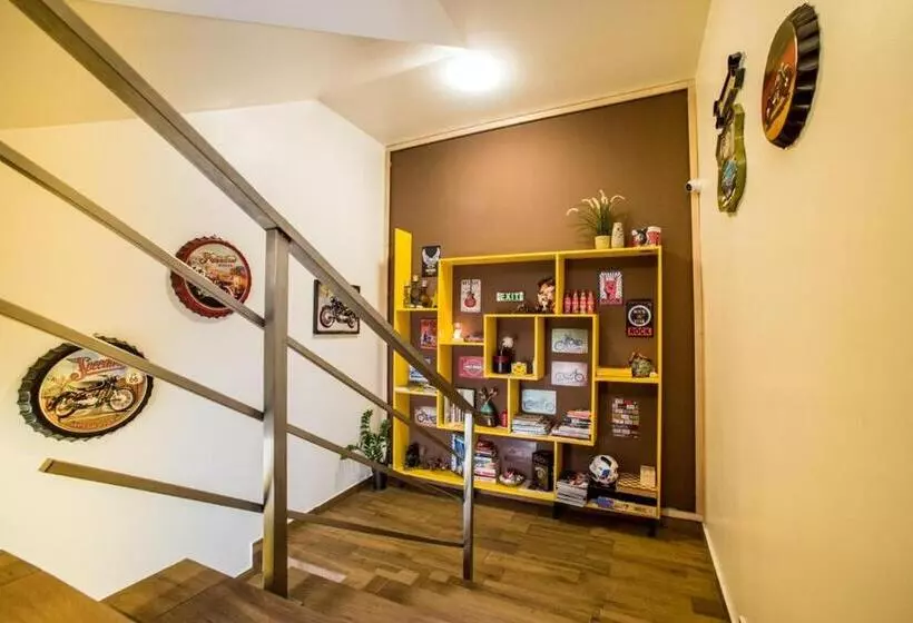 هتل Fox Rooms Apart