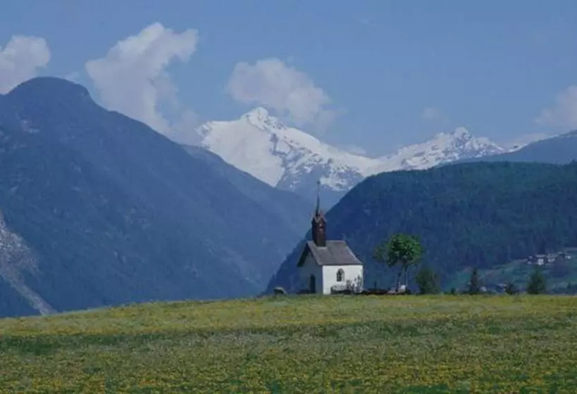 Hotelli Garni Lindenhof
