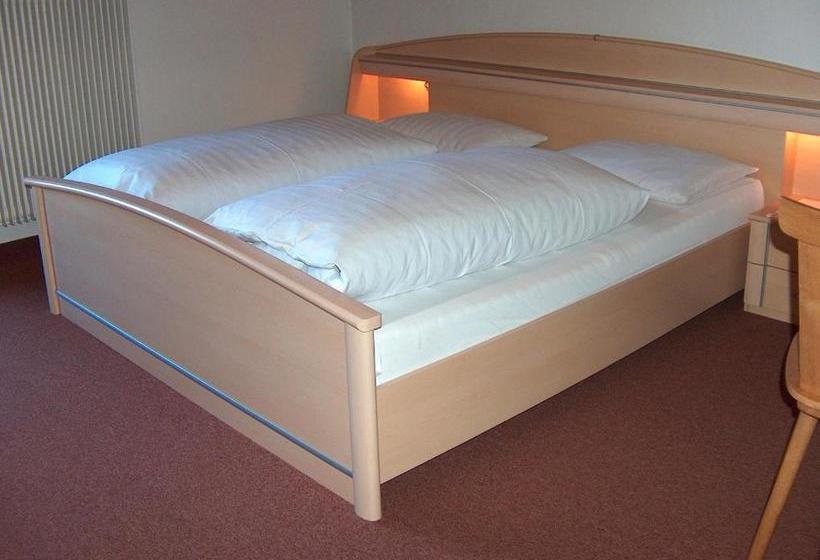 호텔 Garni Lindenhof