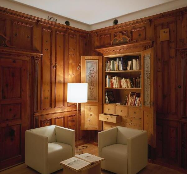 ホテル Gasthof Grüner Baum