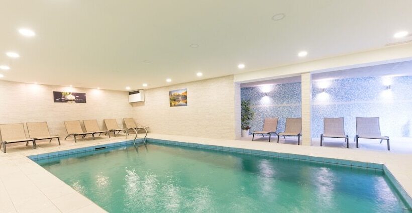 Отель Hellweger