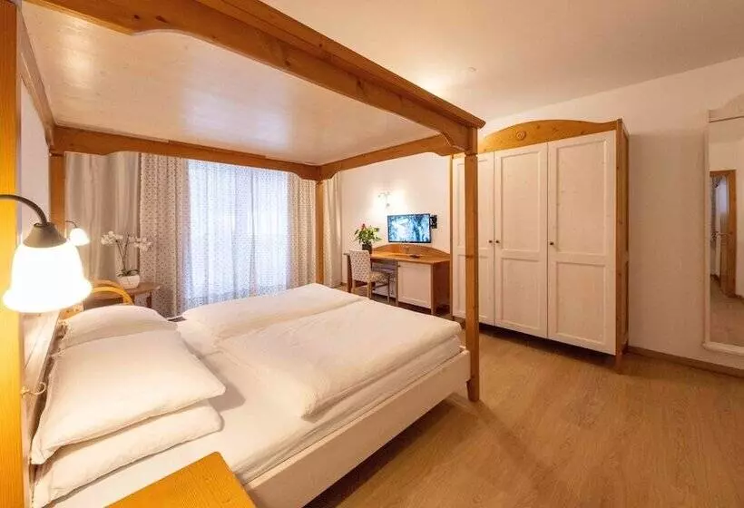 Hotelli Hellweger