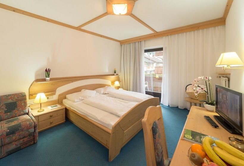 Отель Hellweger