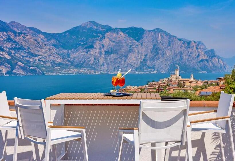 בית מלון כפרי Villa Smeralda