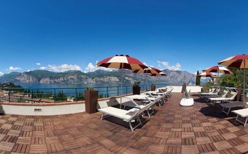 בית מלון כפרי Villa Smeralda