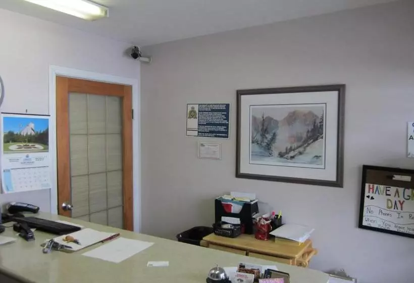 Motelli Kacee's Northern Suites