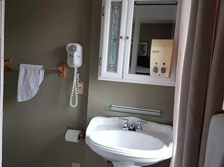 Ye Olde Walkerville Bed & Breakfast