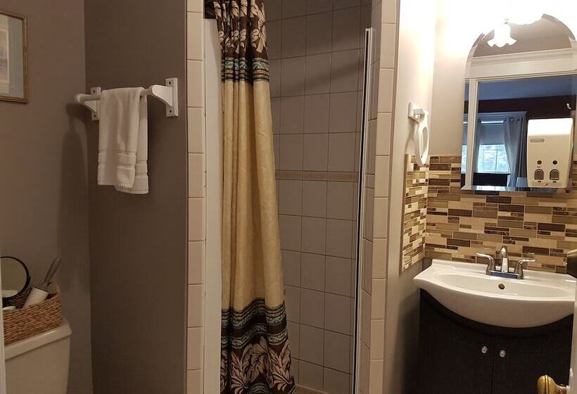 Ye Olde Walkerville Bed & Breakfast