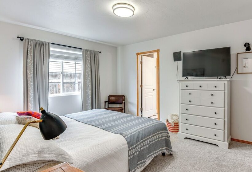 Central Twin Falls Retreat Near Parks & Downtown!