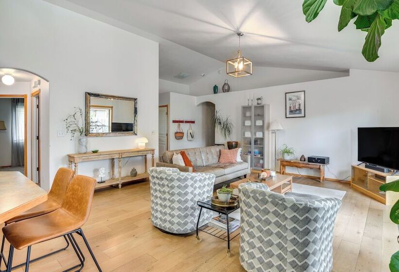 Central Twin Falls Retreat Near Parks & Downtown!