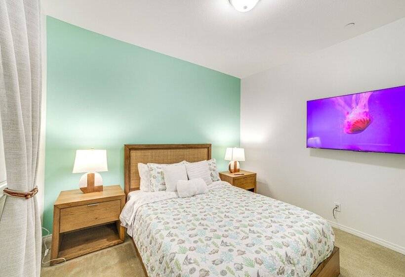 Coastal, Canal Front Oxnard Home ~ 1 Mi To Beach!