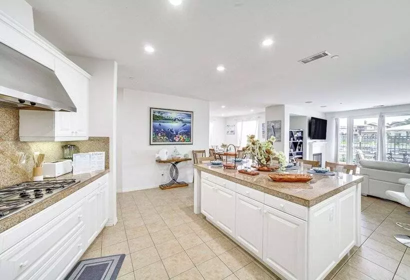 Coastal, Canal Front Oxnard Home ~ 1 Mi To Beach!