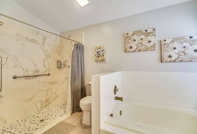 Pet Friendly Sebastian Home, Close To Beaches!