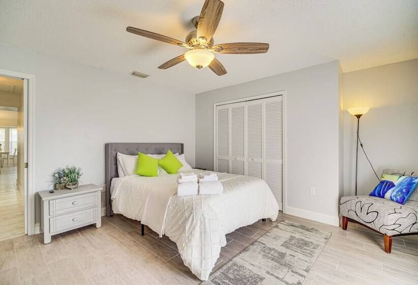Pet Friendly Sebastian Home, Close To Beaches!