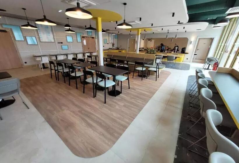 ホテル Hôtel Akena Strasbourg   Hoerdt