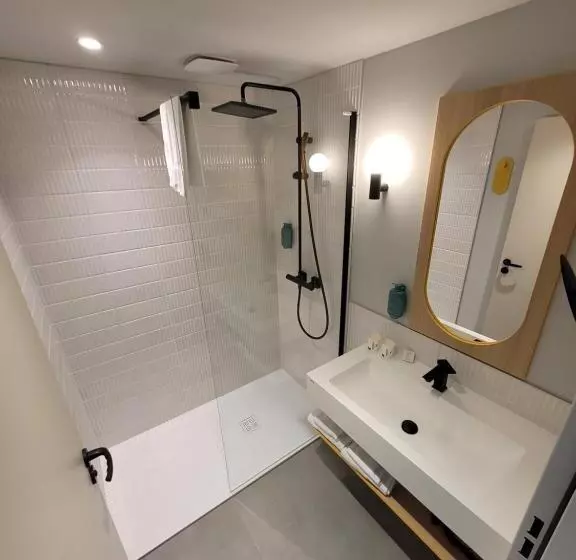 ホテル Hôtel Akena Strasbourg   Hoerdt