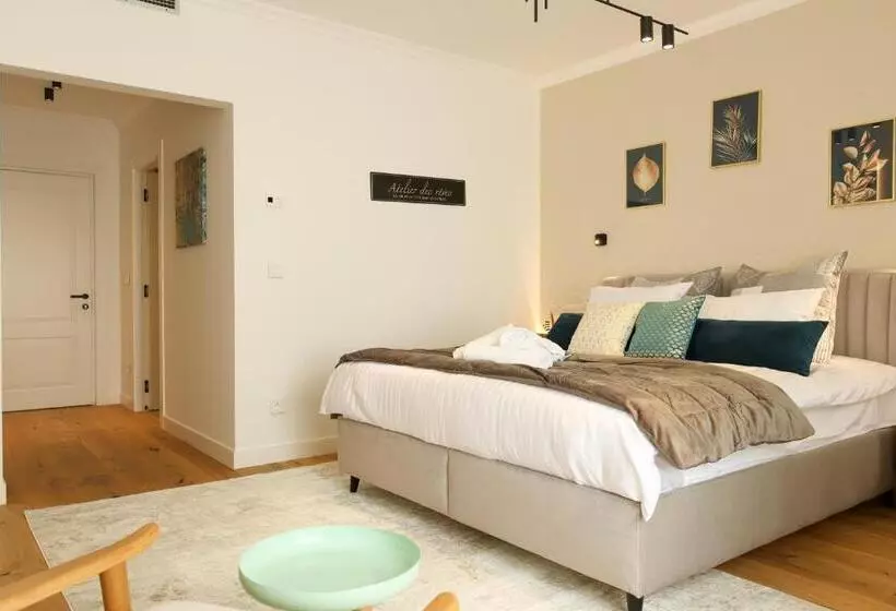 Hotelli Les Rêveries Du Clos Hôtel Particulier De Charme Et Jacuzzi